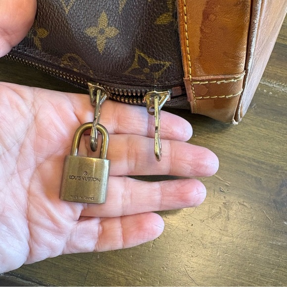 LV Louis Vuitton Vintage Alma PM Canvas Monogram Leather Tote Classic Lock - Picture 4 of 13